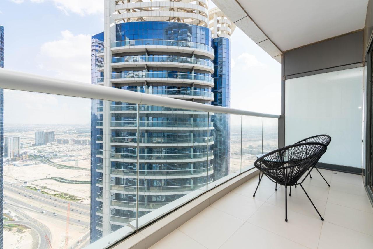 Globalstay Damac Towers By Paramount In Business Bay Дубай Екстер'єр фото