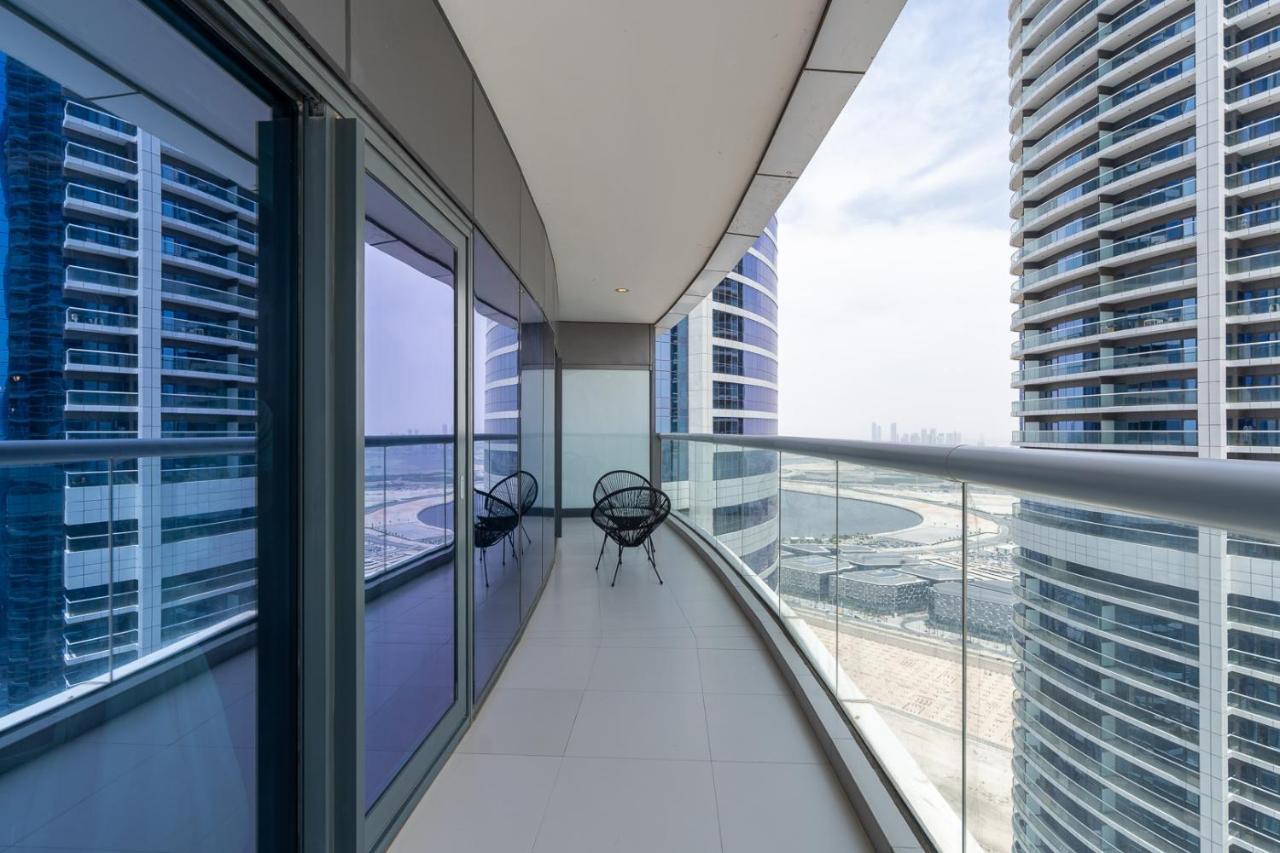 Globalstay Damac Towers By Paramount In Business Bay Дубай Екстер'єр фото